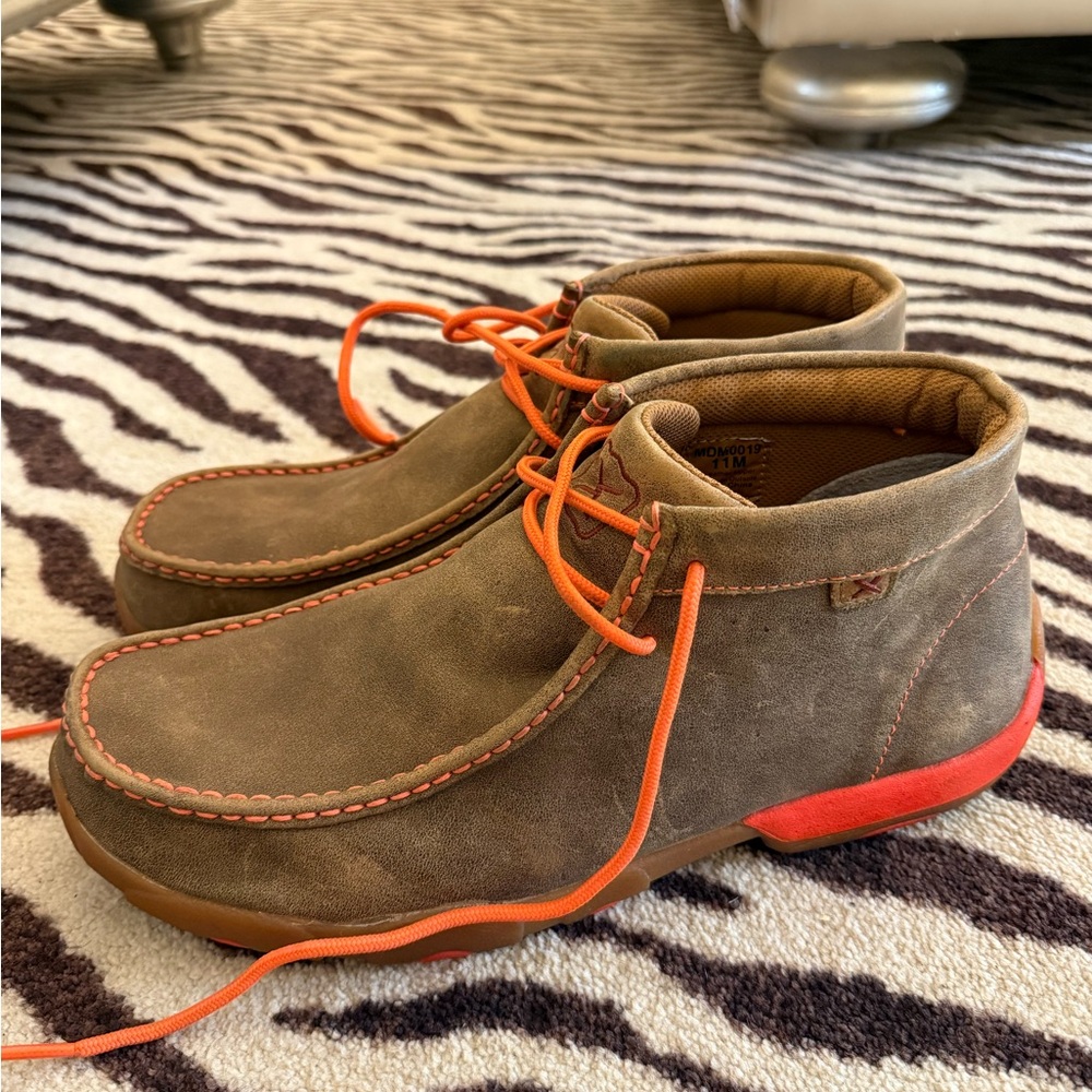Twisted X Men's Brown Boots with Orange Laces